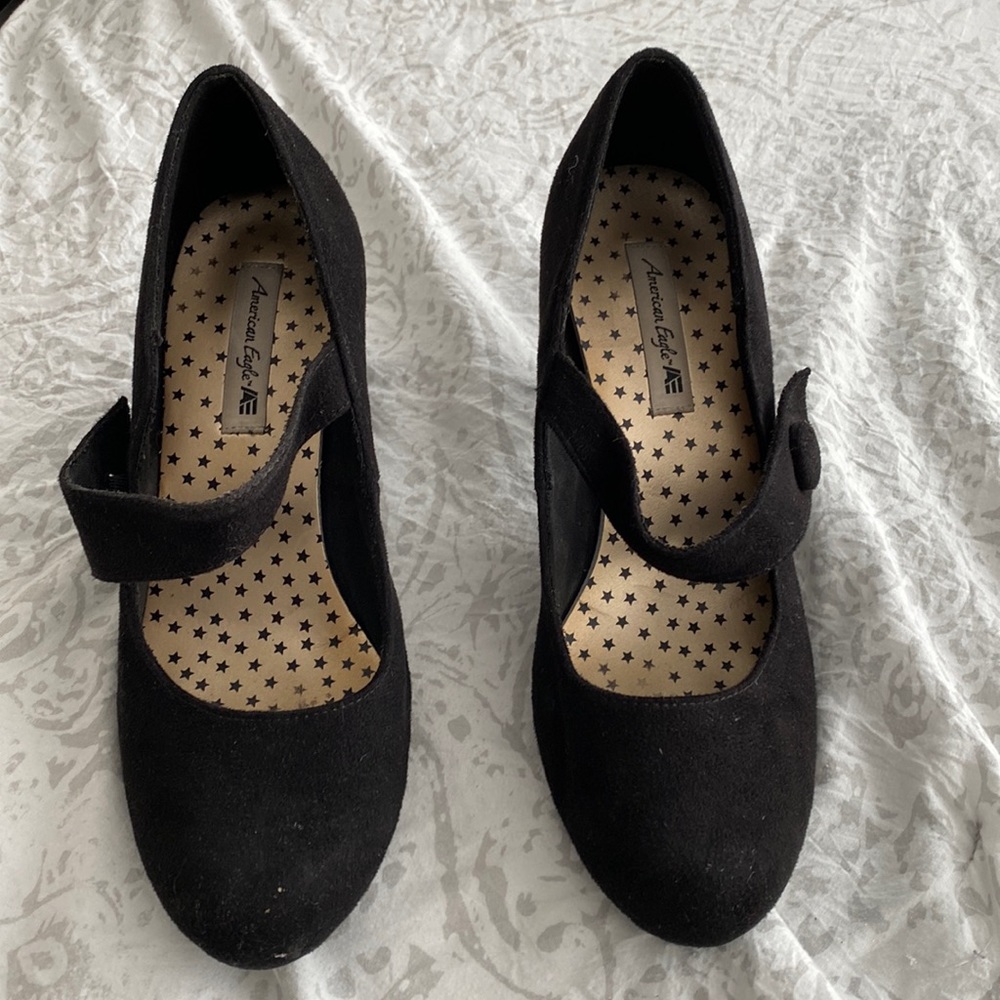 Black Size 7 American Eagle Shoes